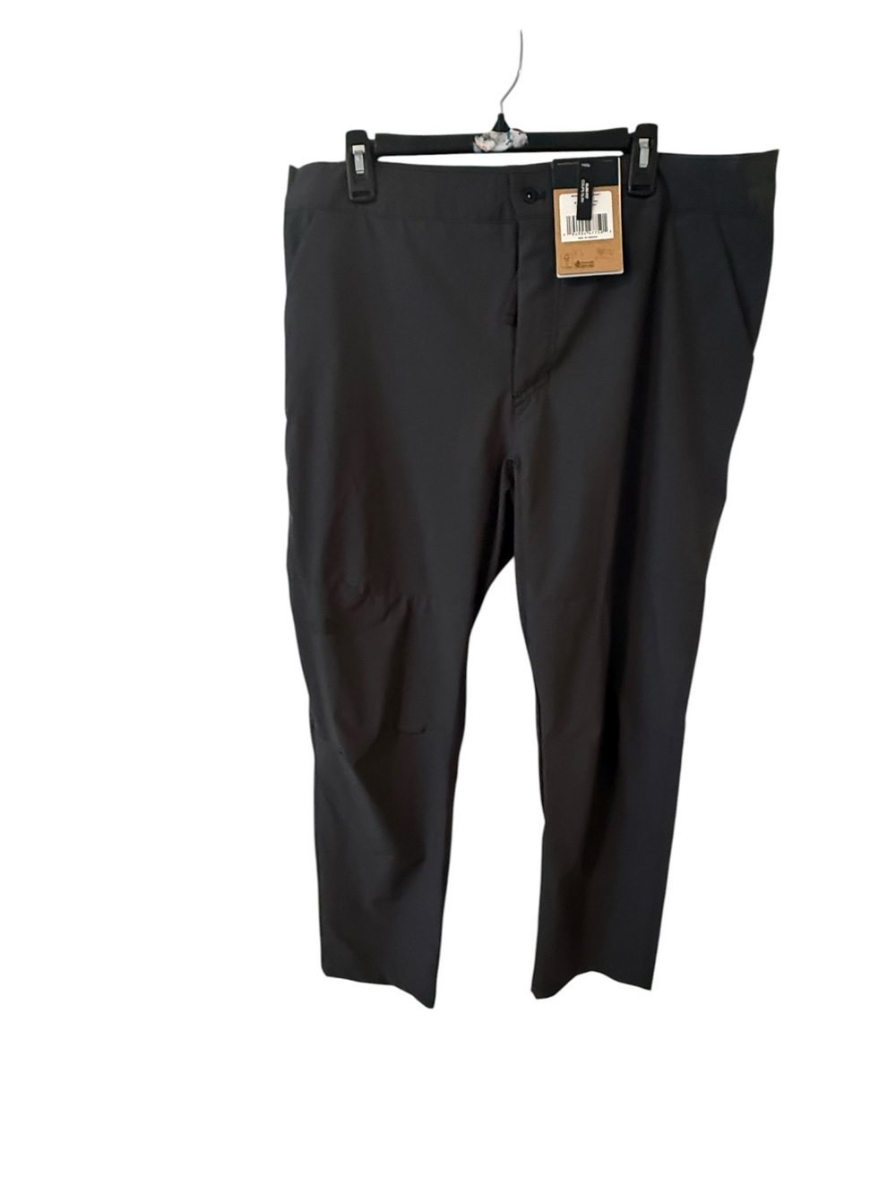 The northface men's - Classic Straight Fit athletic pants size 38 short NWT